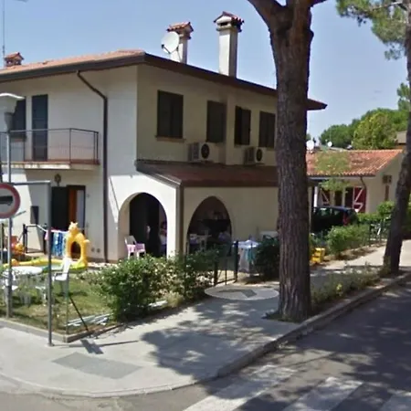 Amazing With Private Garden In Appartamento