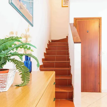 Amazing With Private Garden In Lägenhet *